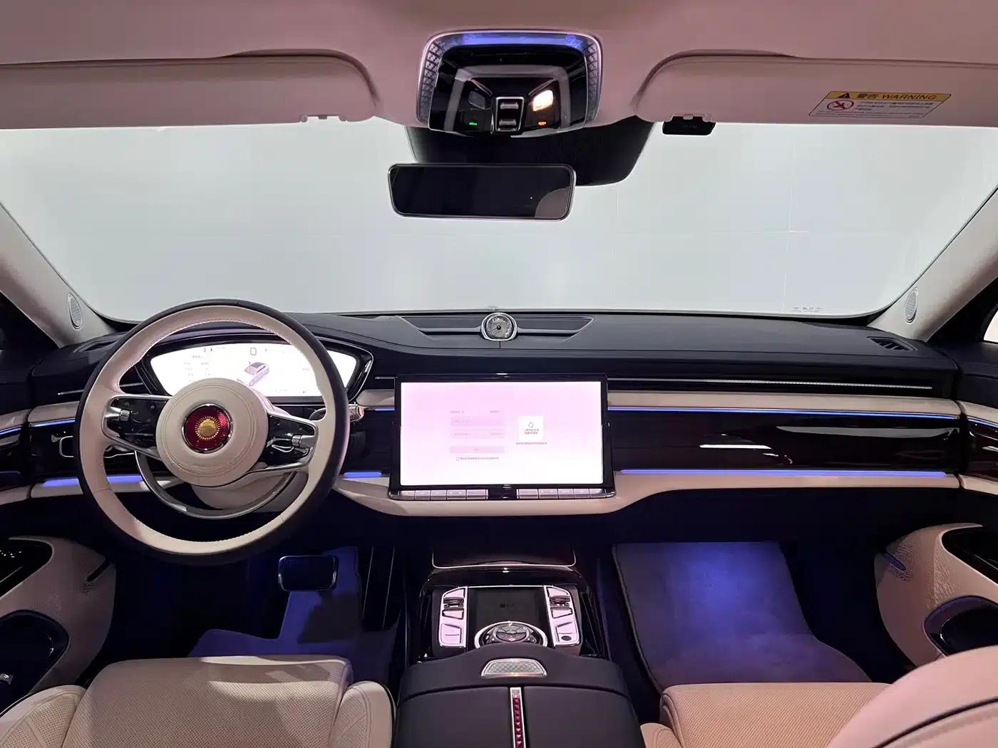 Hongqi Golden Sunflower Elegant 2024 Model 4.0T V8 — миниатюра 15