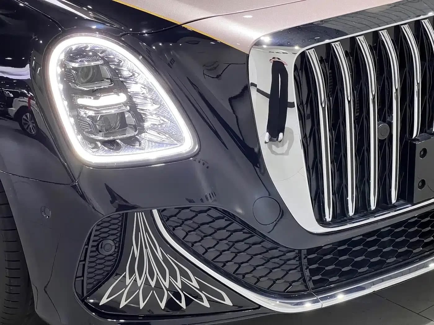 Hongqi Golden Sunflower Elegant 2024 Model 4.0T V8 — миниатюра 10