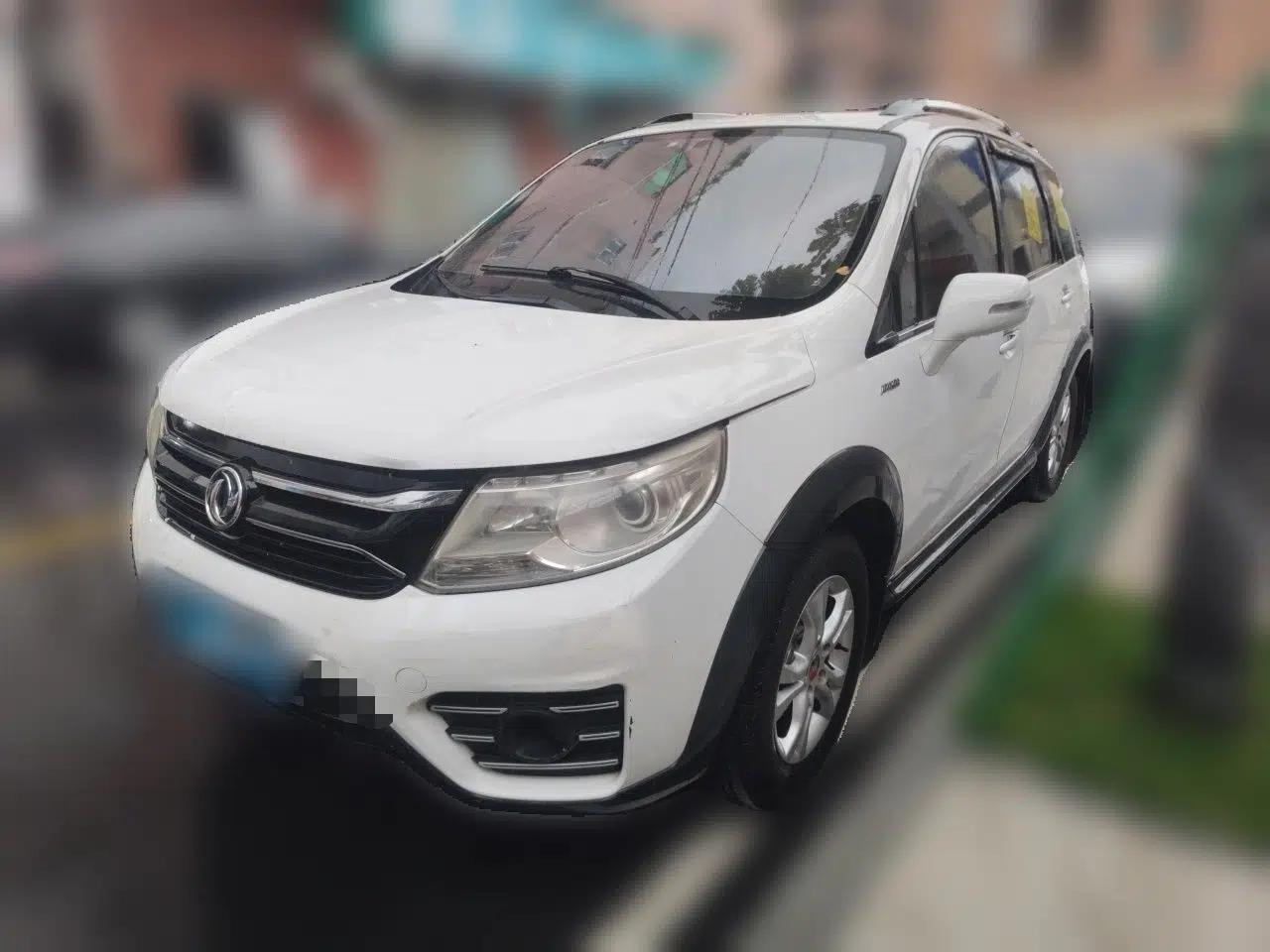 FORTHING Joyear XV 2015 1.6L CVT Luxury Model — миниатюра 1