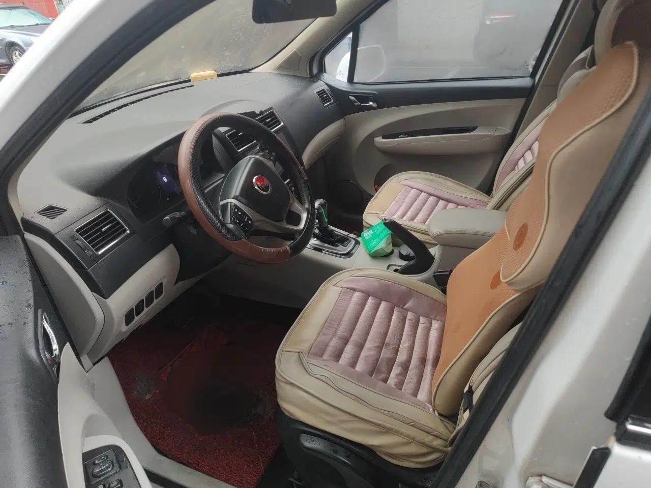 FORTHING Joyear XV 2015 1.6L CVT Luxury Model — миниатюра 16