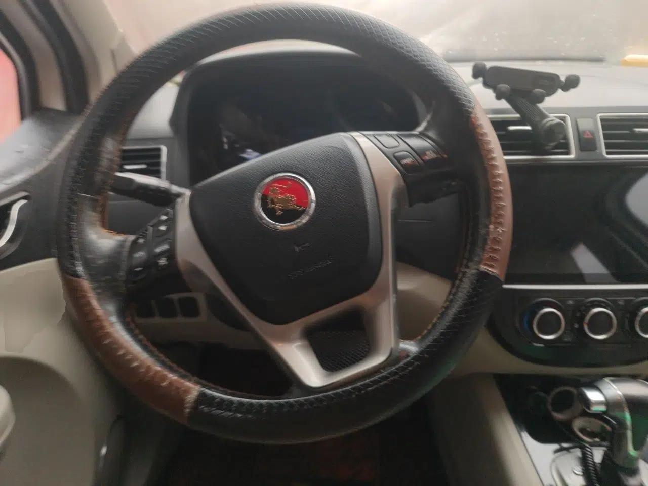 FORTHING Joyear XV 2015 1.6L CVT Luxury Model — миниатюра 10