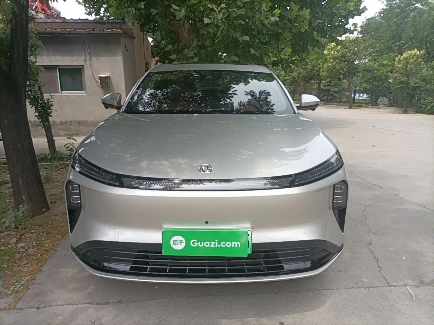 Dongfeng Aeolus L8 2025 Model 185KM Dream Edition — миниатюра 2