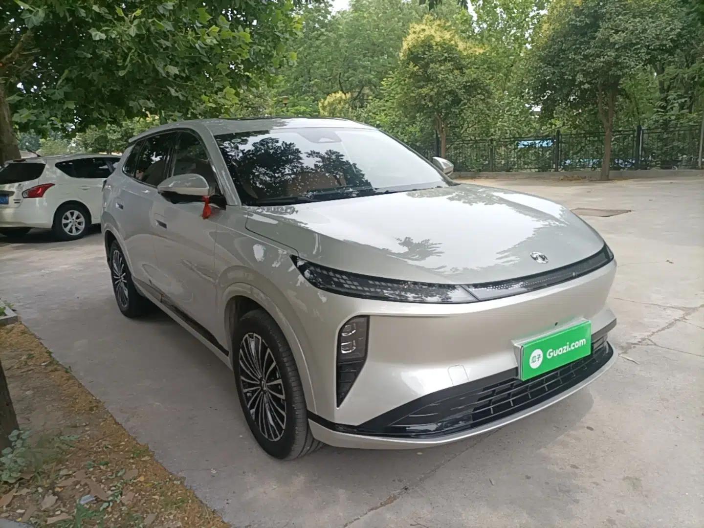 Dongfeng Aeolus L8 2025 Model 185KM Dream Edition — миниатюра 3