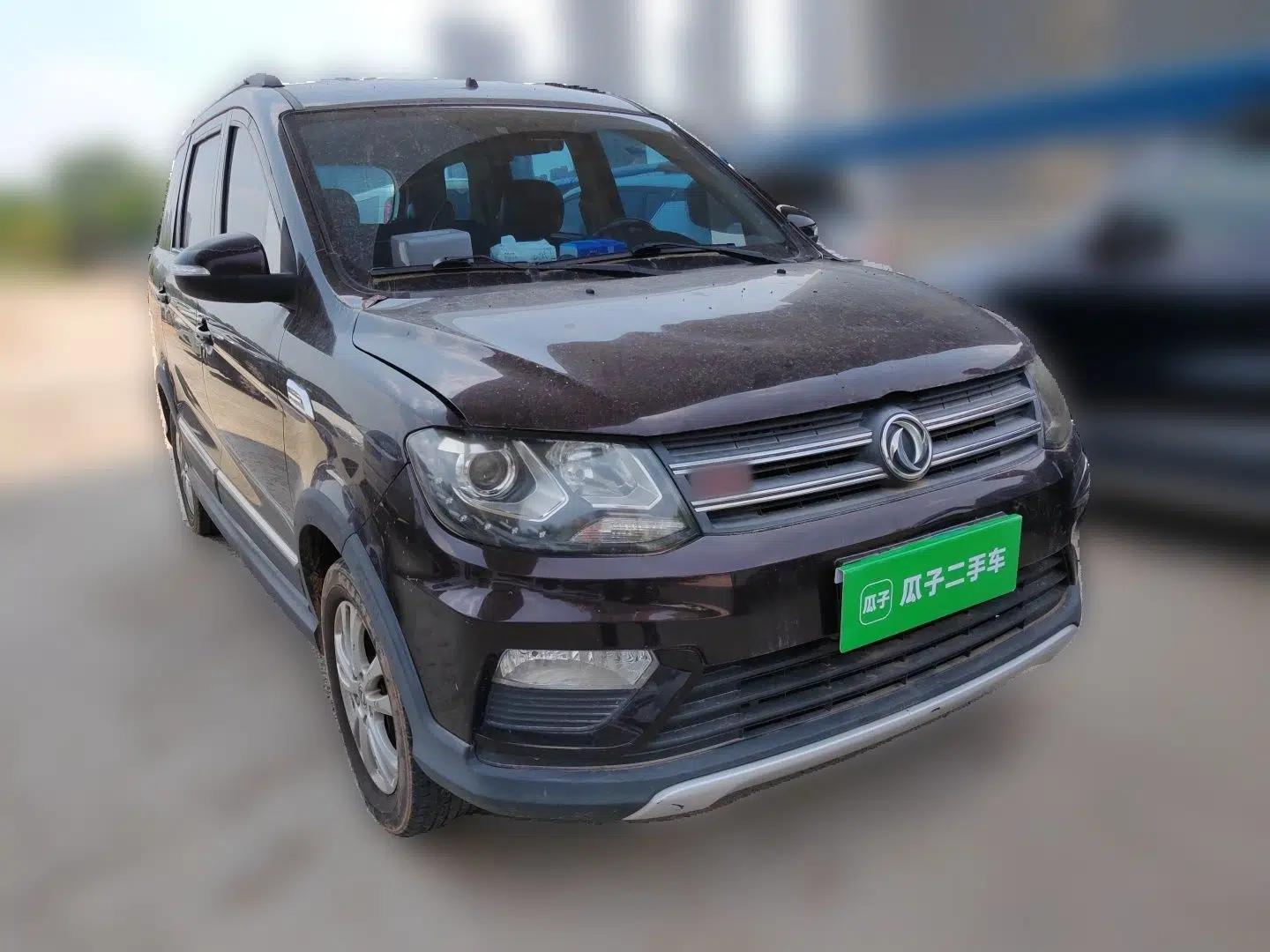Dongfeng Fengon 370 2016 1.5L Manual Elite Home Edition 7-Seater — миниатюра 3