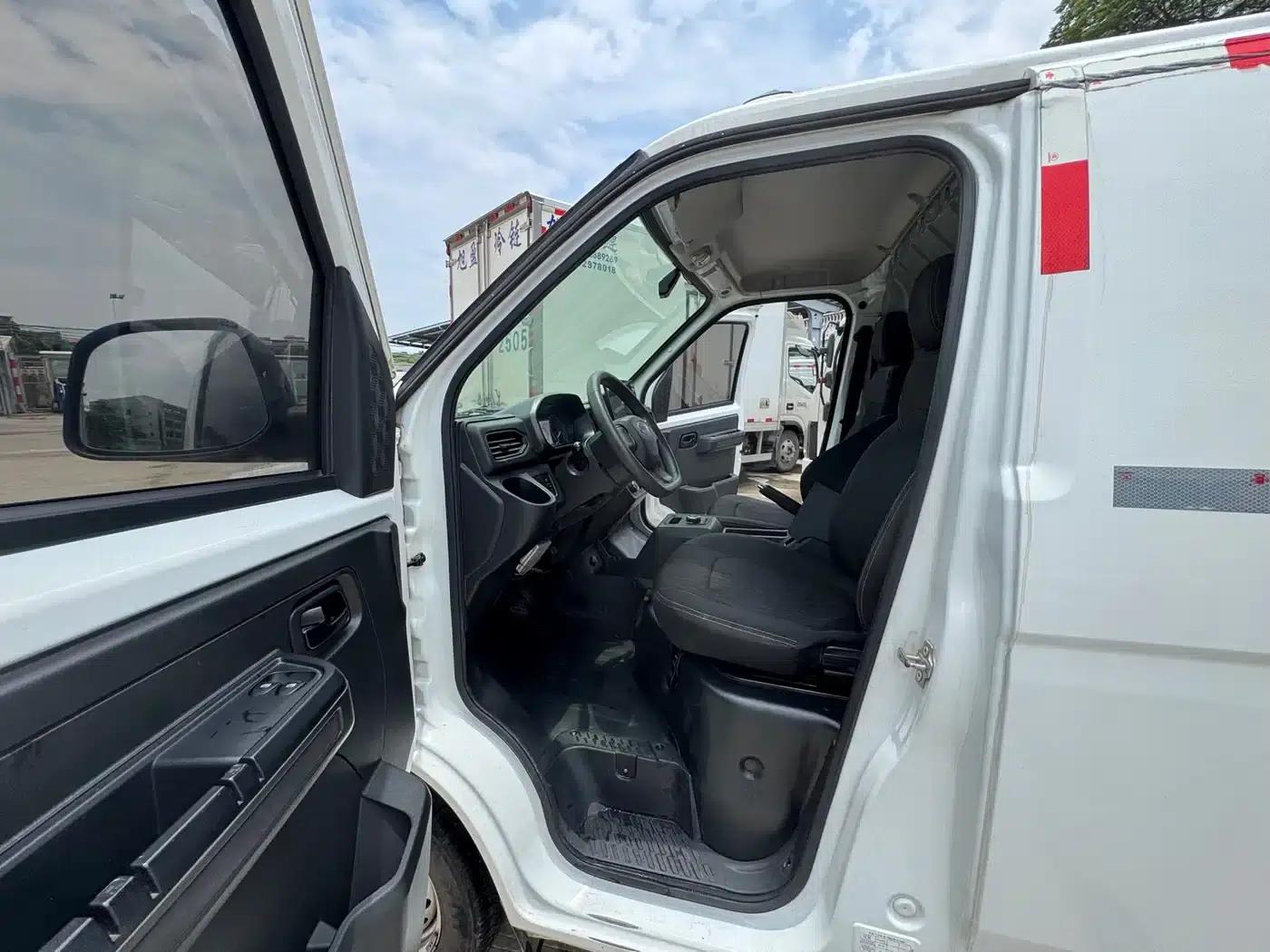 Blue Cat 2023 M1 Guoxuan High-Tech 40.55kWh Elite Edition — миниатюра 9