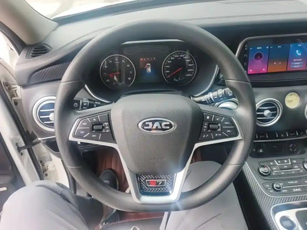 Refine S7 2017 1.5T Automatic Comfort Model — миниатюра 11