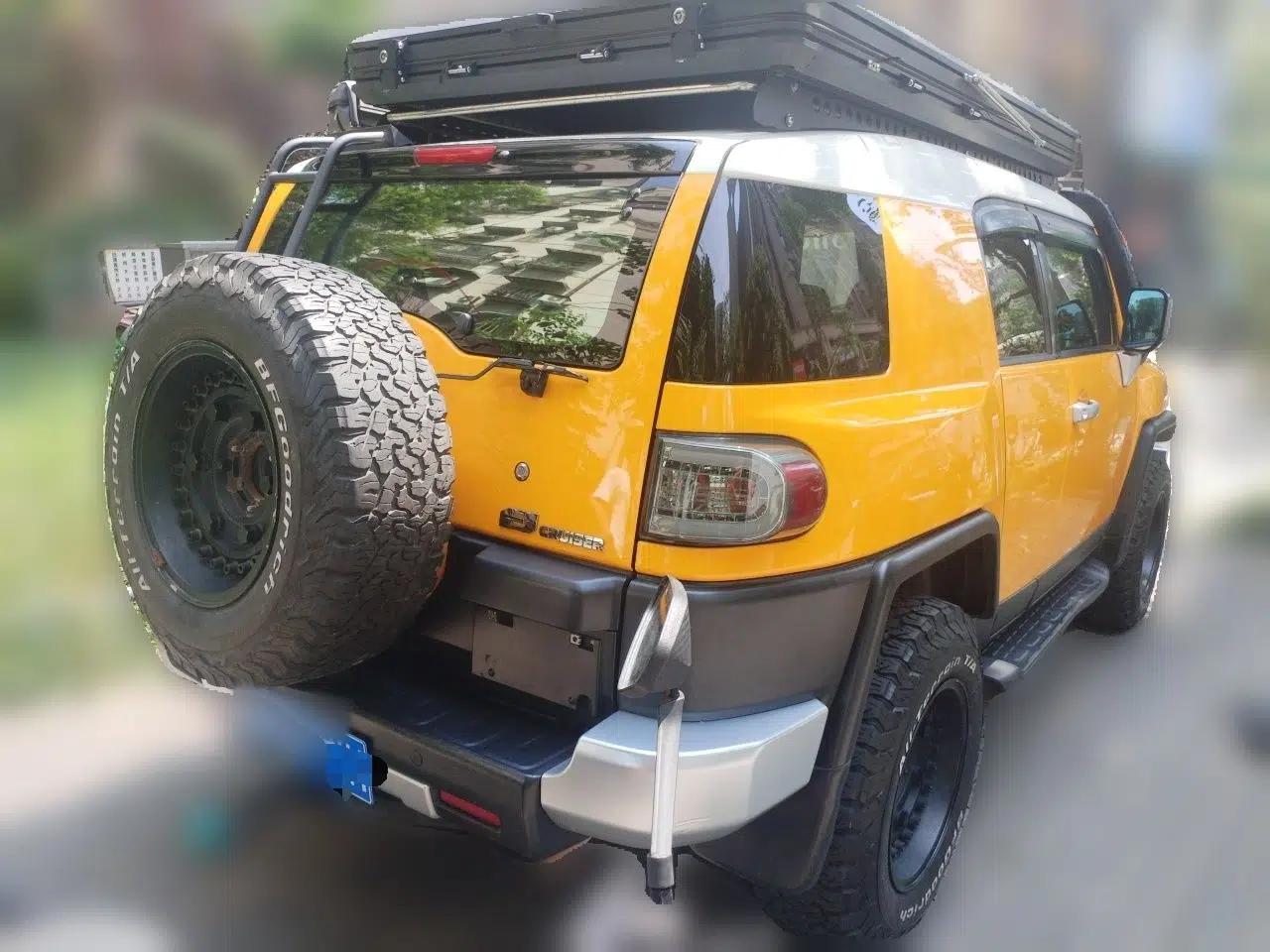 Toyota FJ Cruiser — миниатюра 6