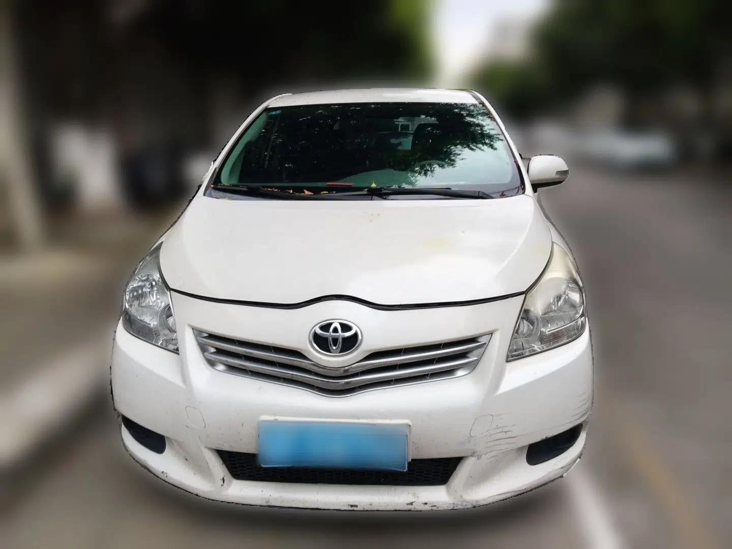 Toyota Verso 2011 180E CVT Elite Edition — миниатюра 2