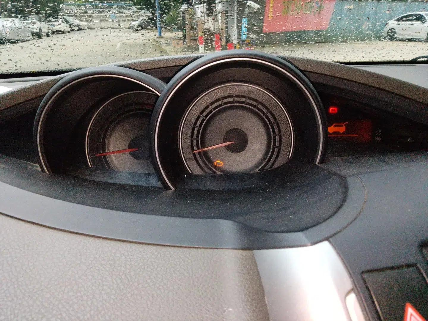 Toyota Verso 2011 180E CVT Elite Edition — миниатюра 11
