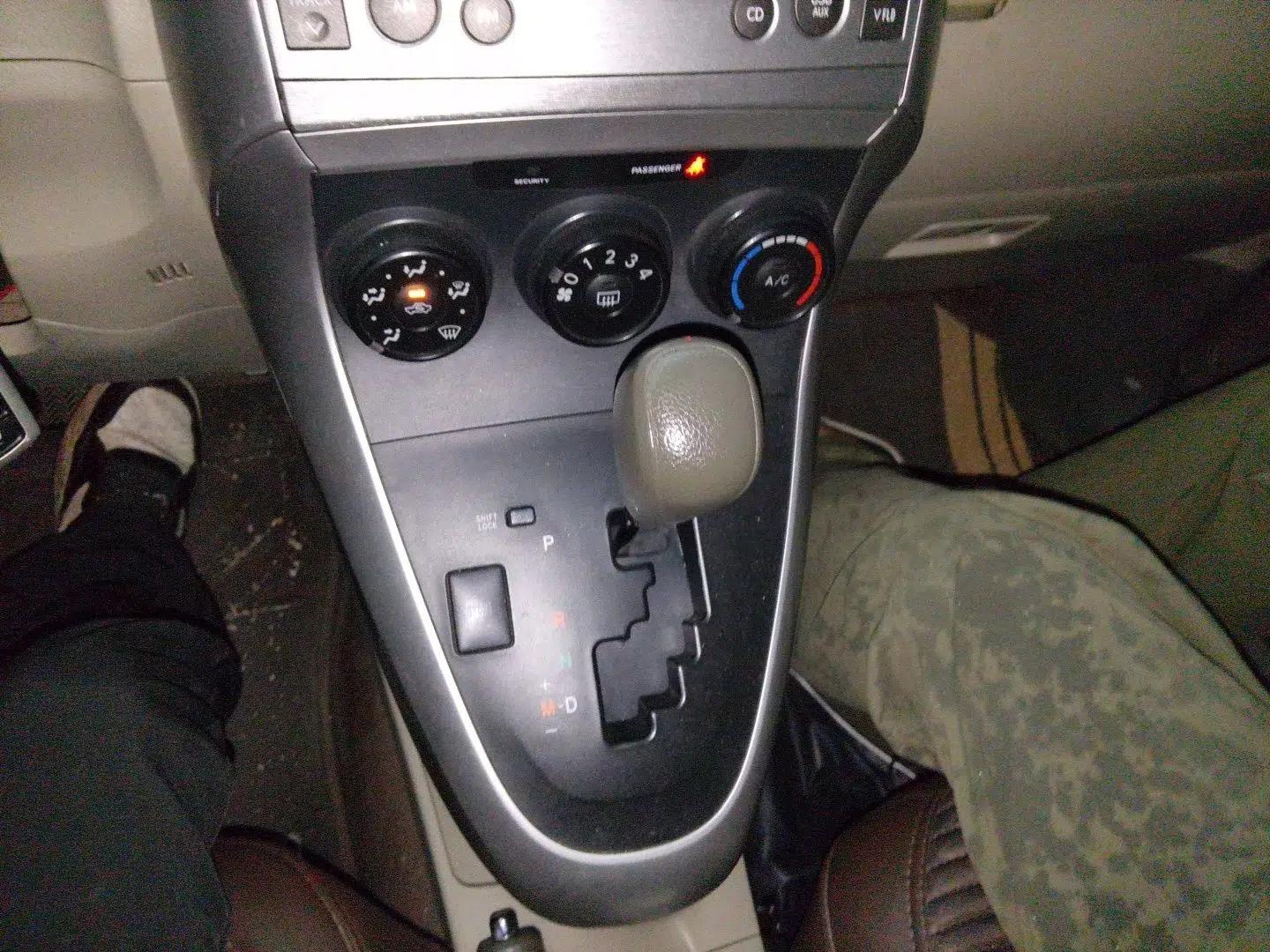 Toyota Verso 2011 180E CVT Elite Edition — миниатюра 14