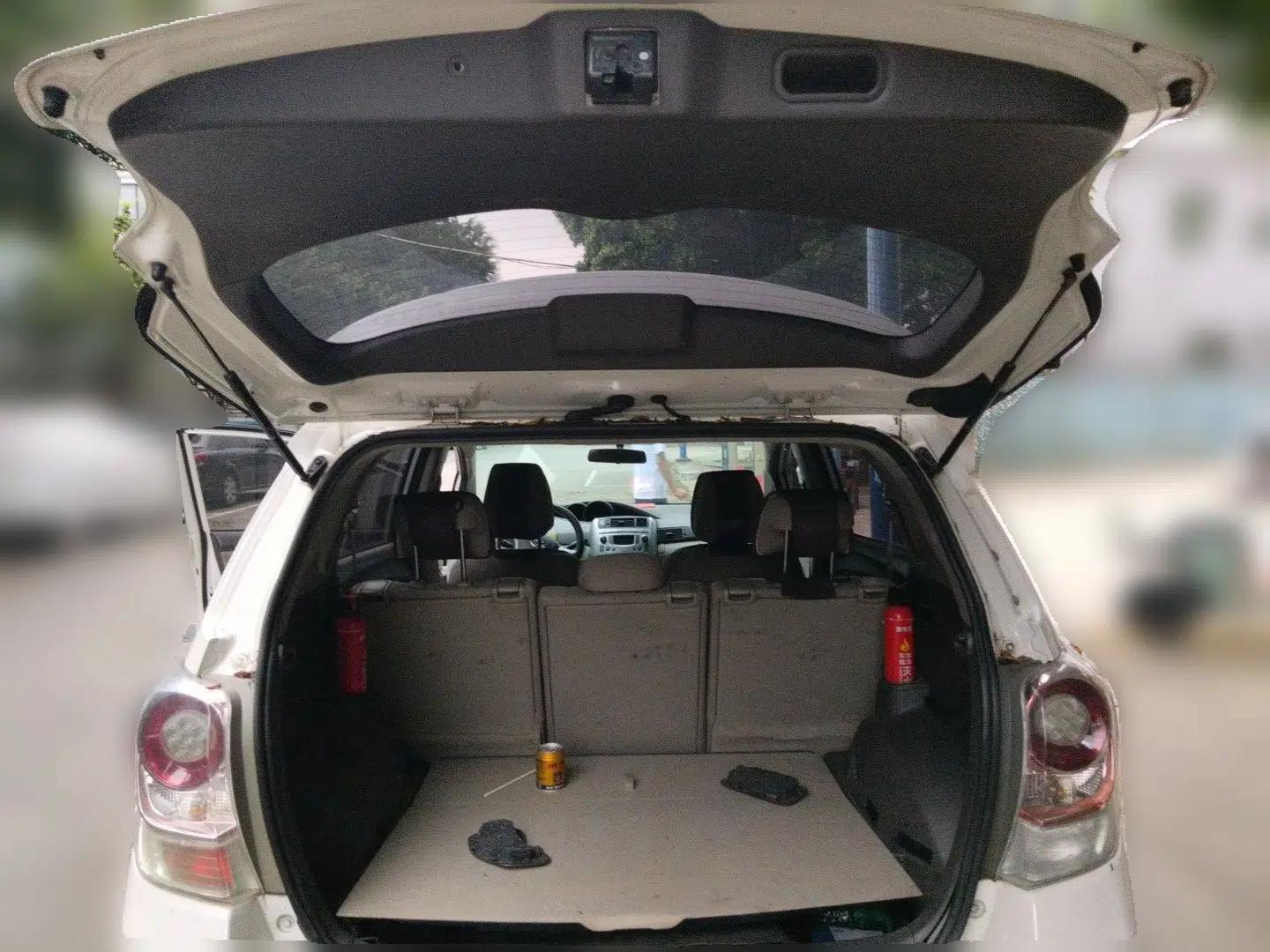 Toyota Verso 2011 180E CVT Elite Edition — миниатюра 19