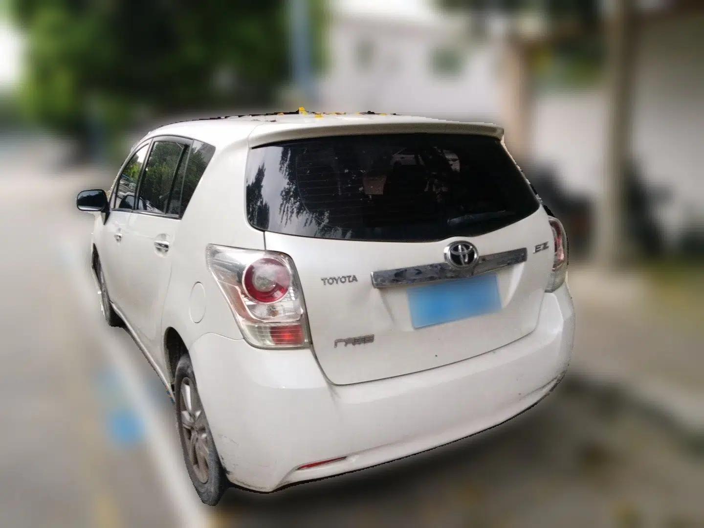 Toyota Verso 2011 180E CVT Elite Edition — миниатюра 4
