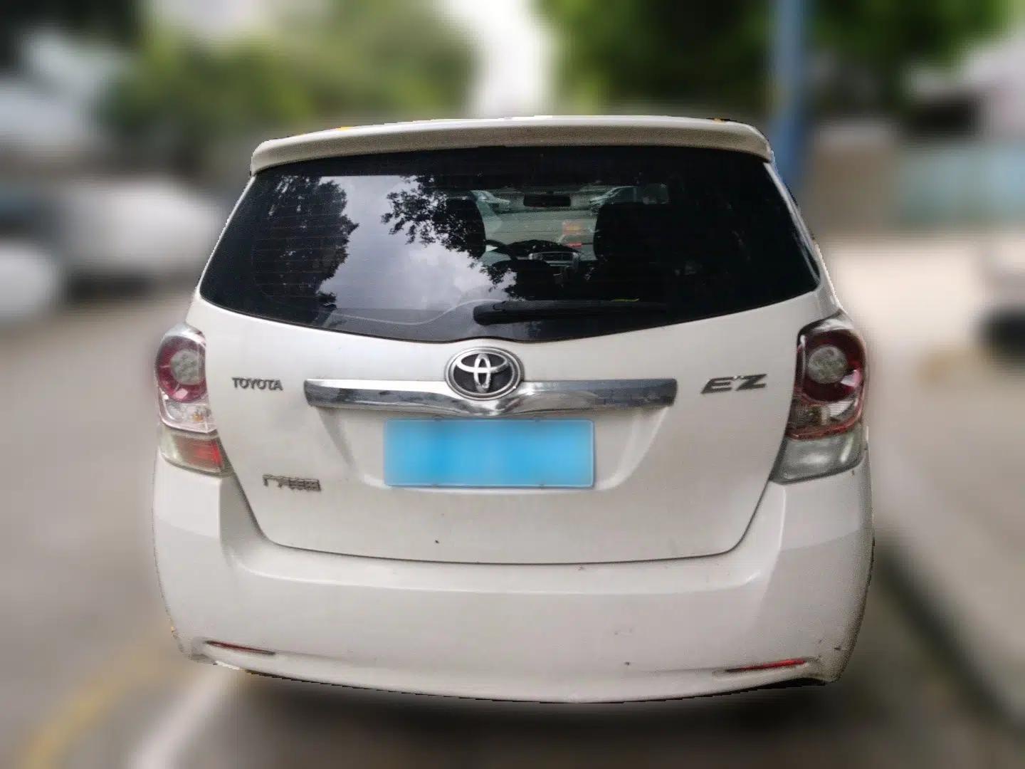 Toyota Verso 2011 180E CVT Elite Edition — миниатюра 5