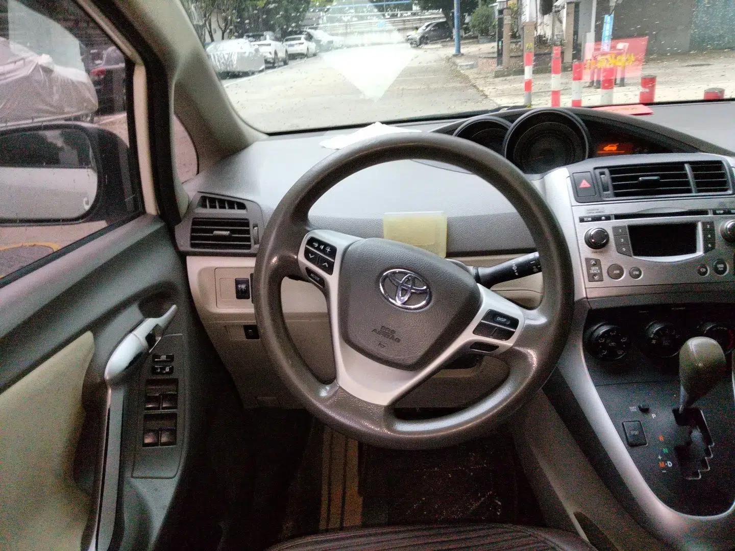 Toyota Verso 2011 180E CVT Elite Edition — миниатюра 10