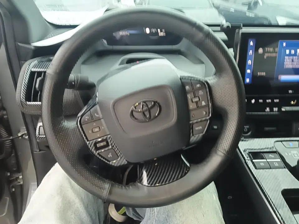 Toyota GAC bZ4X 2022 Long-Range Pro — миниатюра 18
