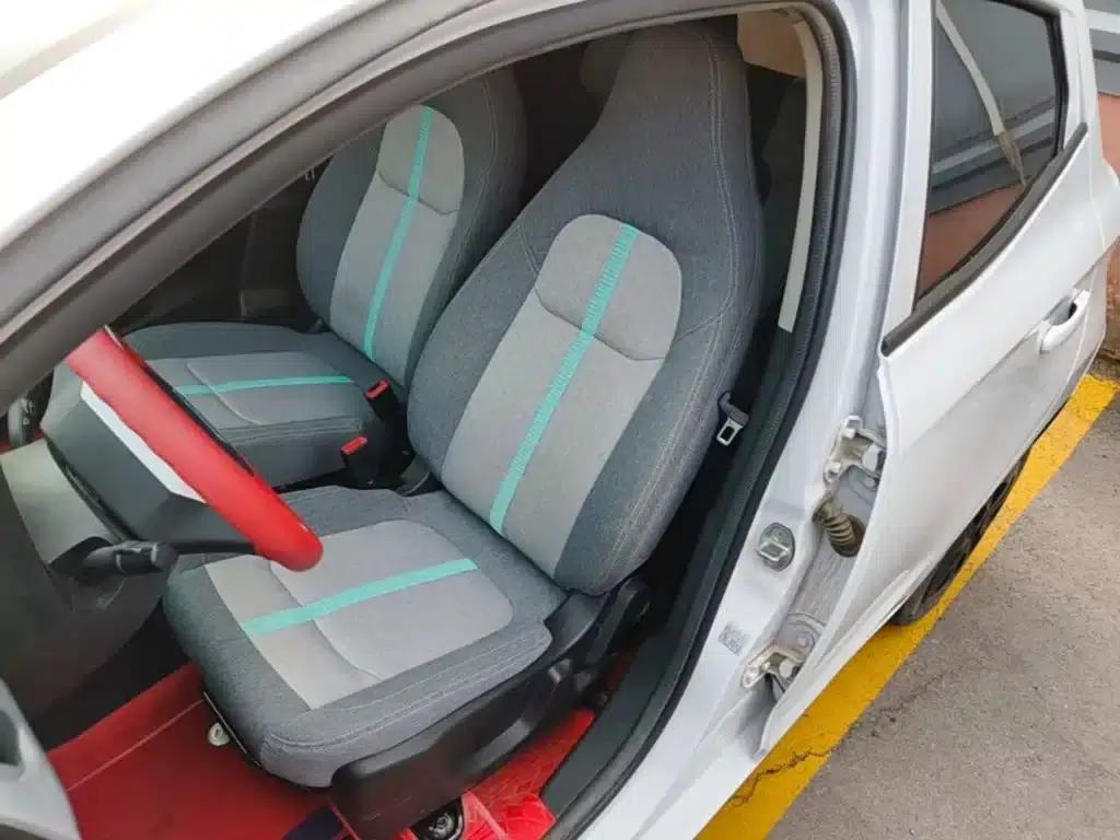 Yizhi EV2 2023 Auspicious Edition 201km Comfort Model — миниатюра 15
