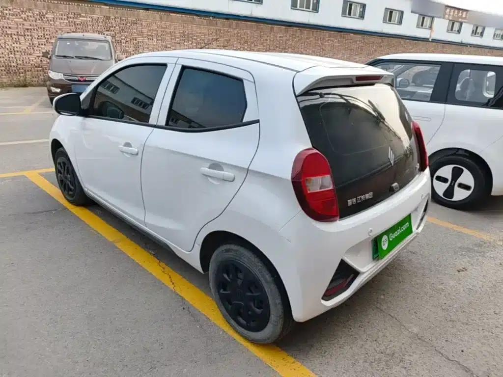 Yizhi EV2 2023 Auspicious Edition 201km Comfort Model — миниатюра 5