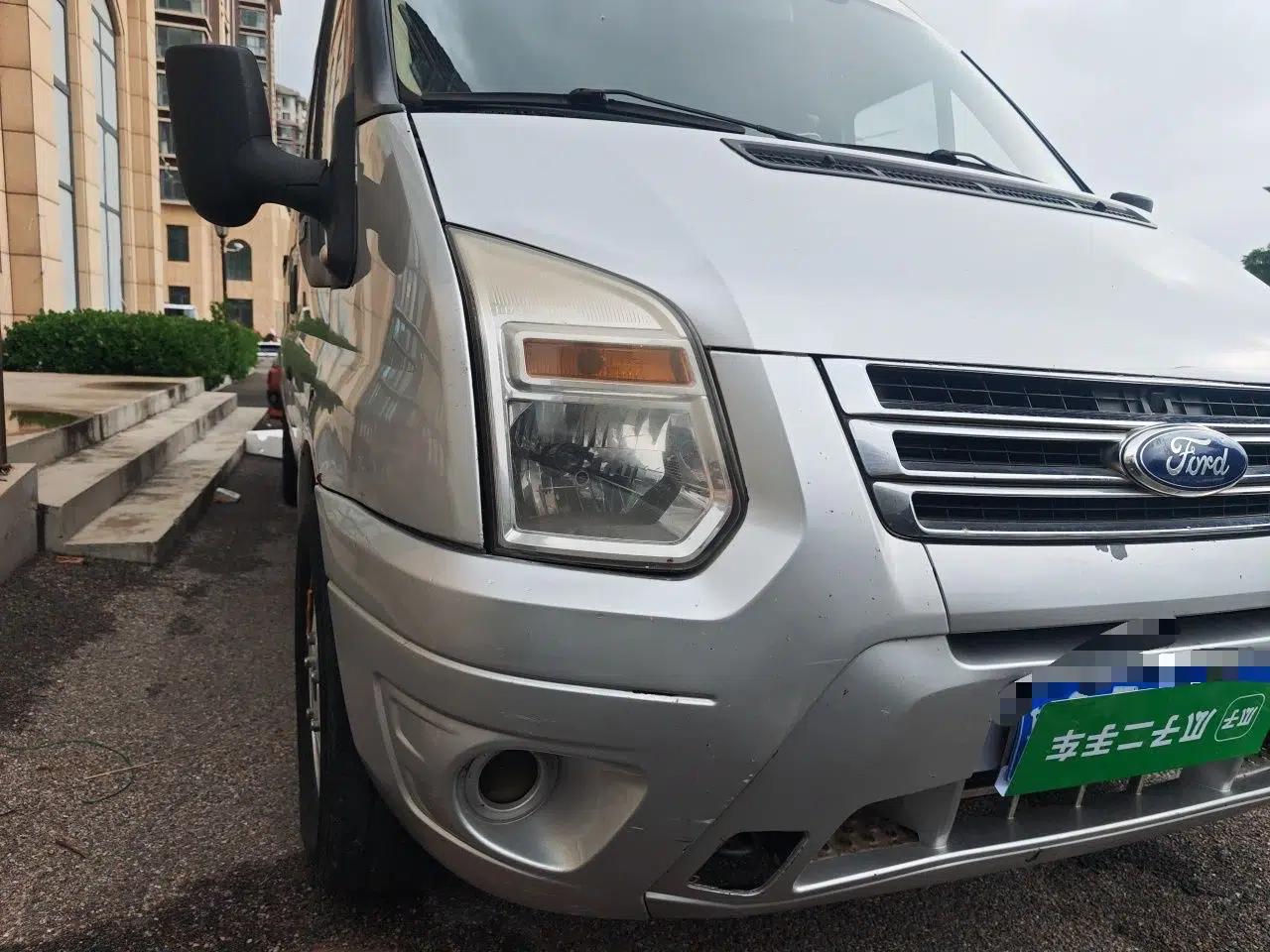 Ford Transit Custom 2013 2.4T Diesel Economical Long-Wheelbase Mid-Roof China IV Standard — миниатюра 7
