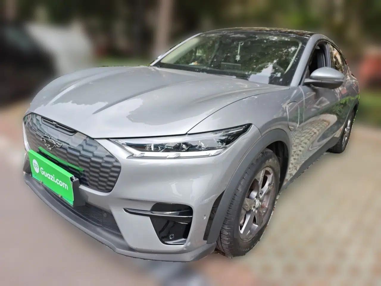 Ford Mustang Mach-E 2021 Leap Edition Rear-Drive Version (Standard Range) — миниатюра 1