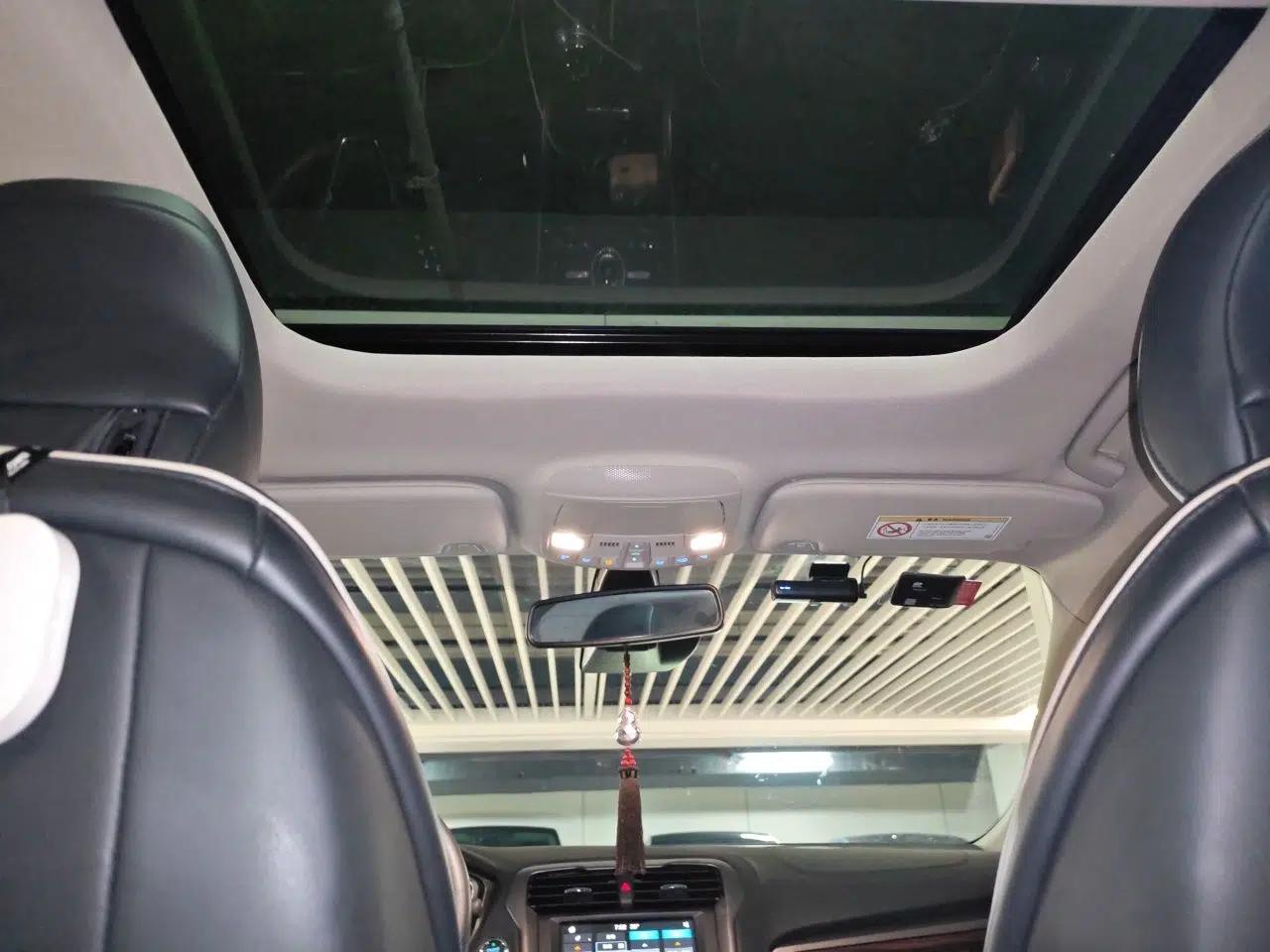 Ford Mondeo New Energy 2018 2.0 PHEV ZhiZun Flagship Version — миниатюра 18