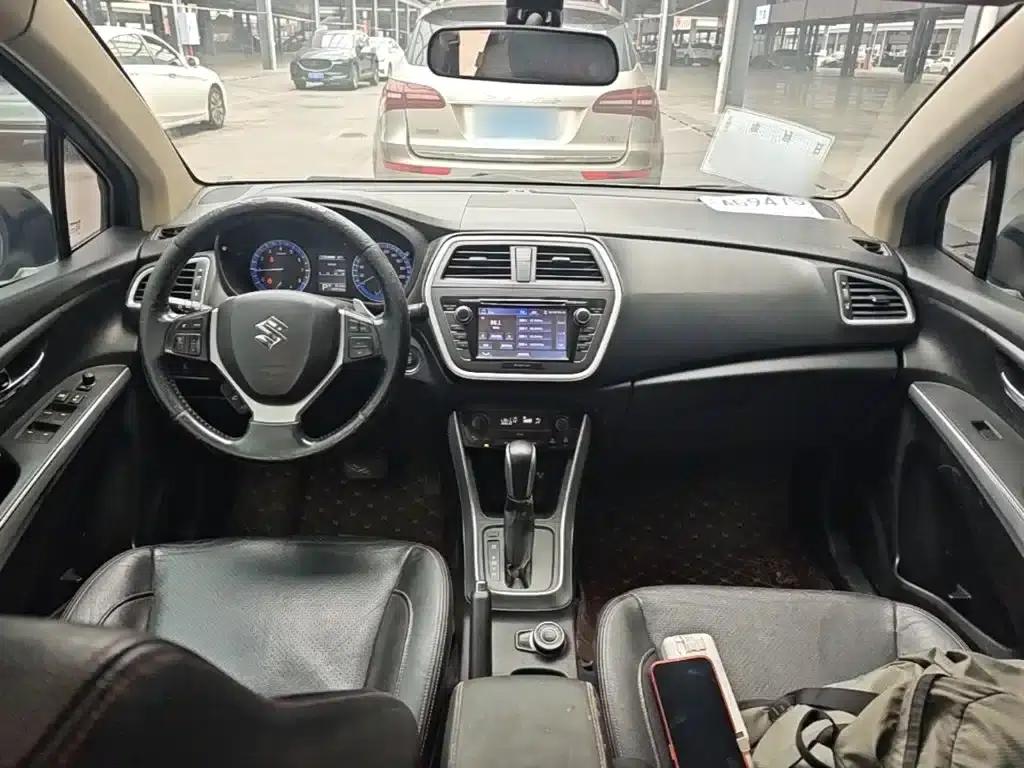 2015 Vitara 1.6L CVT 4WD Elite — миниатюра 10
