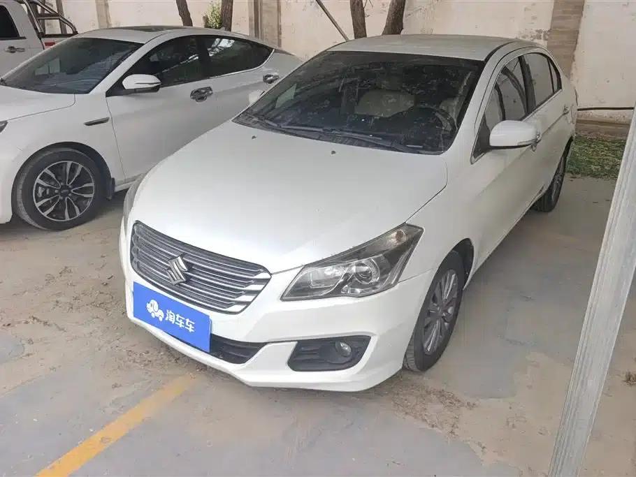 Ciaz 2015 1.6L Automatic Comfort Edition — миниатюра 1