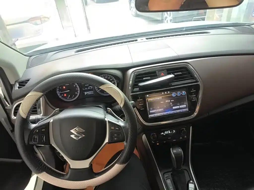 Xiaotu 2017 1.6L CVT 2WD Urban Progressive Edition — миниатюра 10