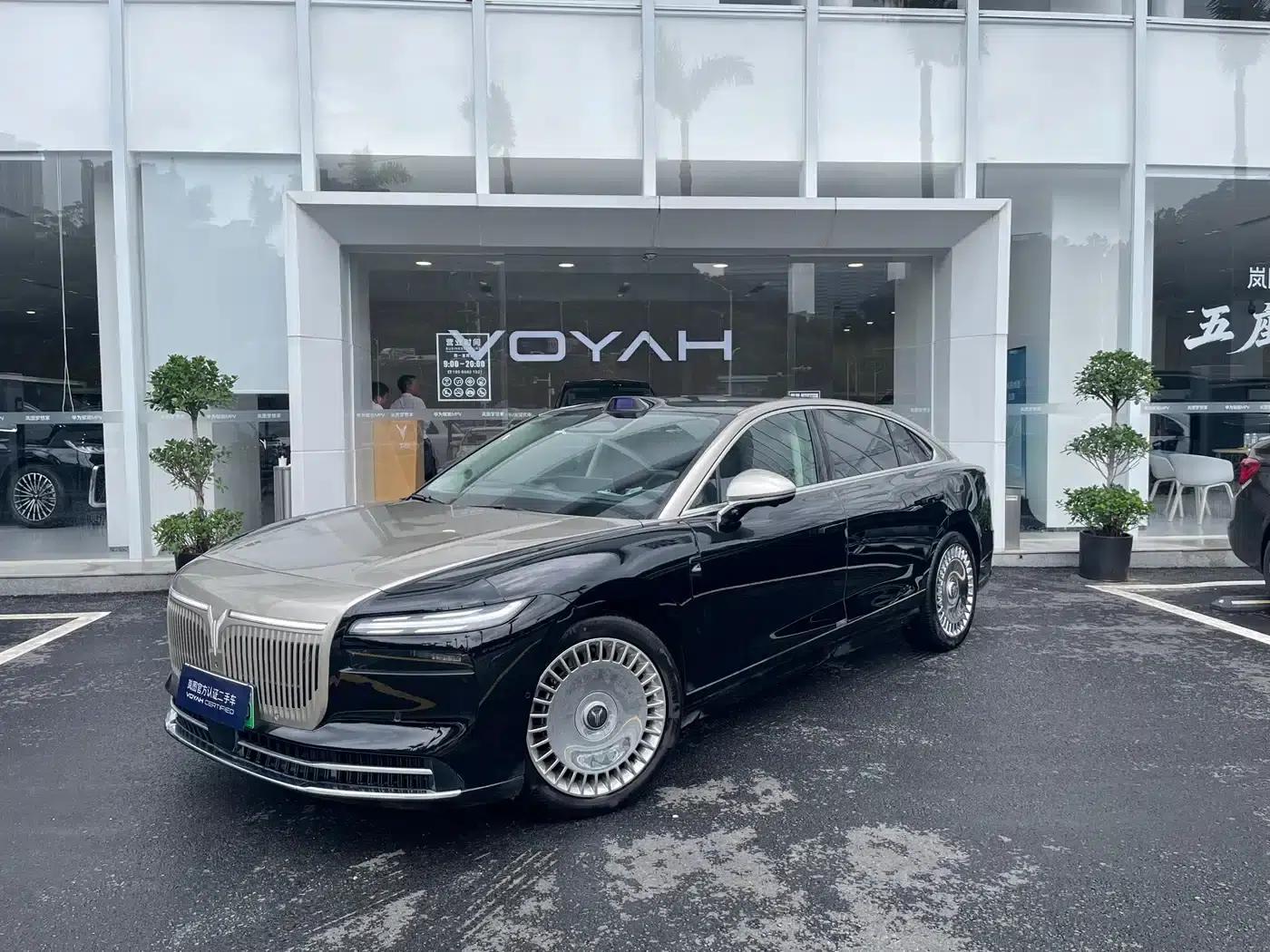 Voyah Chase Light L 2026 All-Wheel Drive Ultra — миниатюра 1