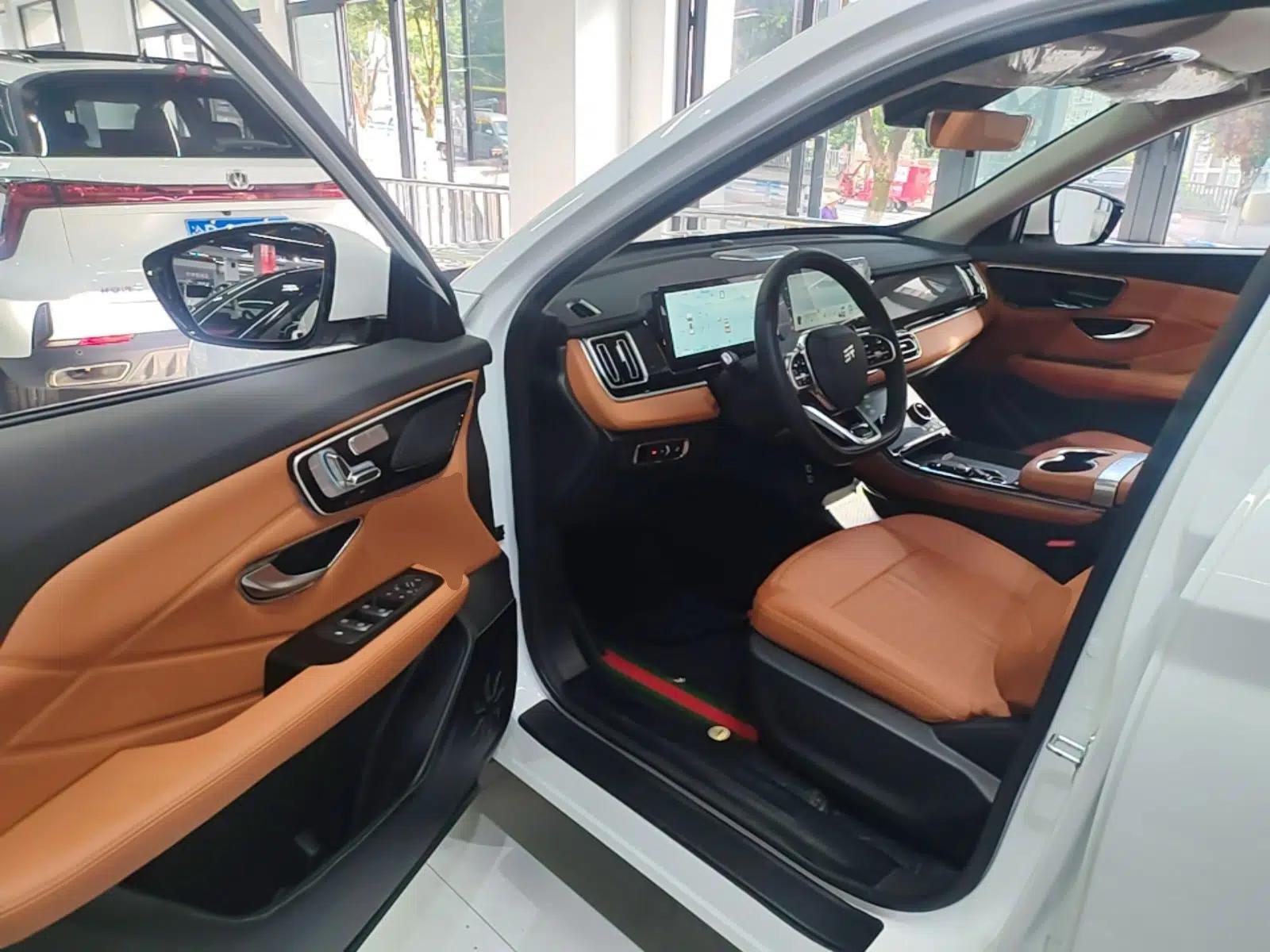 JETOUR Shanhai L7 2026 Model 1.5T 130km Luxury 7-seater — миниатюра 18