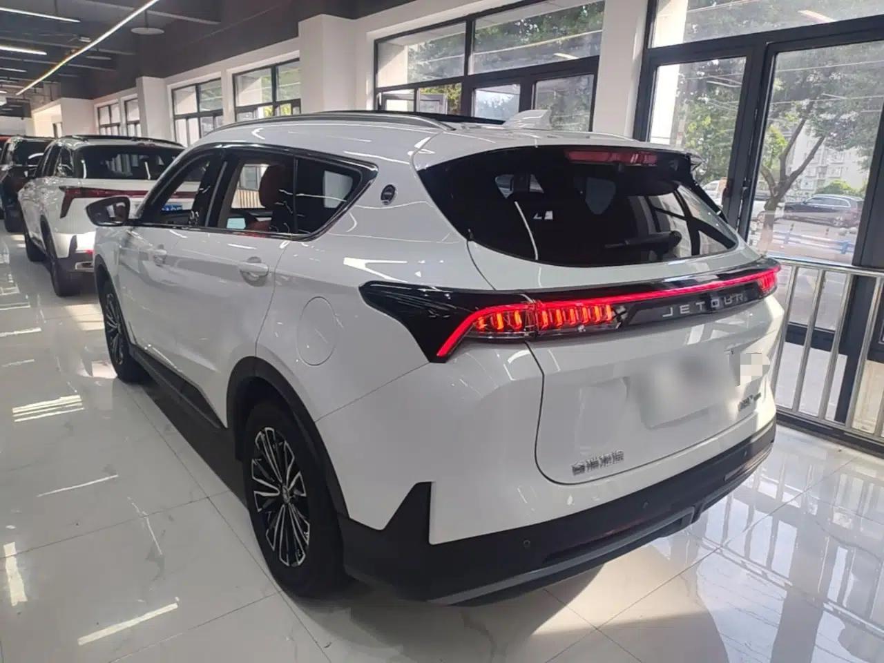 JETOUR Shanhai L7 2026 Model 1.5T 130km Luxury 7-seater — миниатюра 4