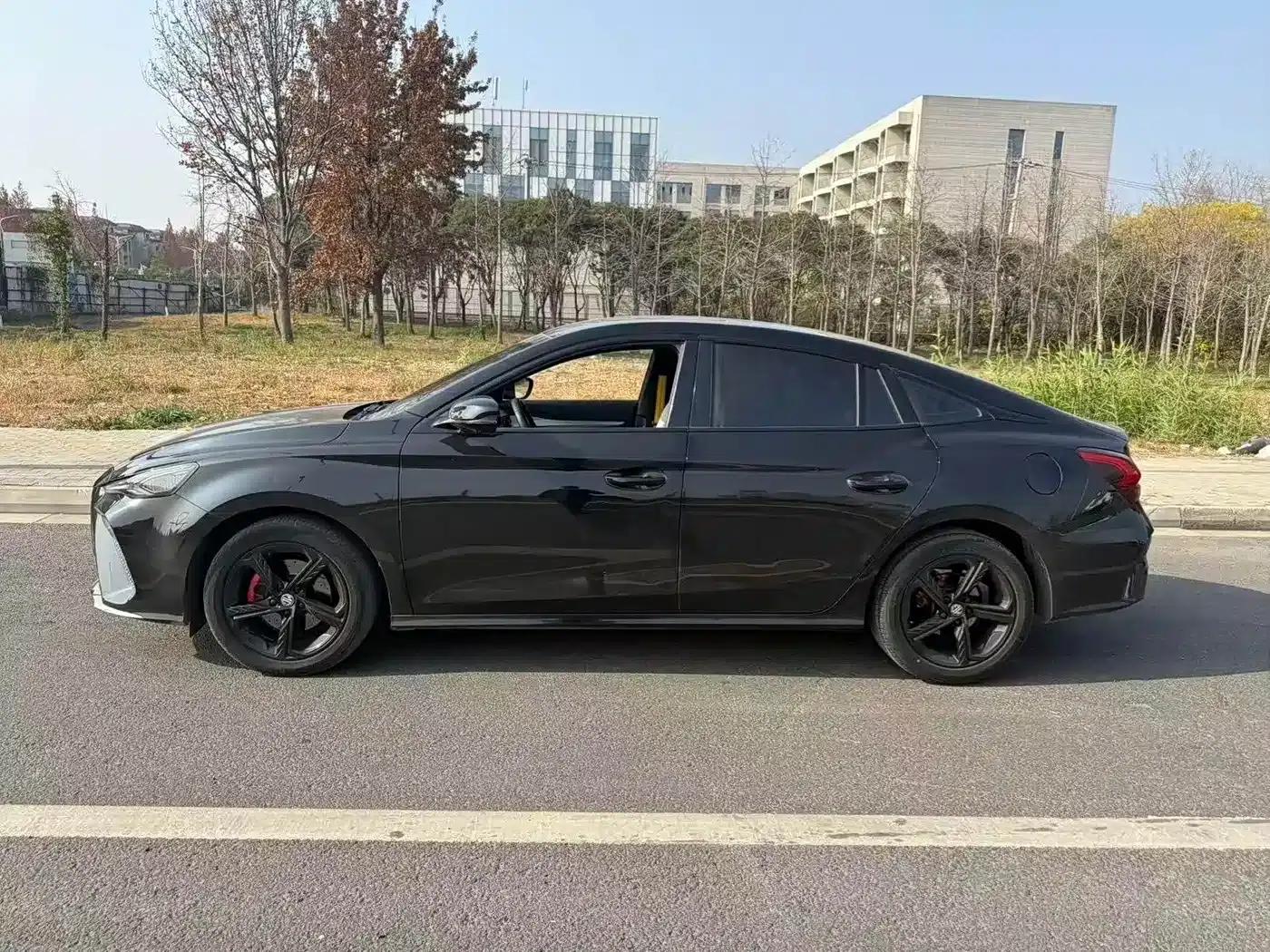 MG5 Scorpio 2022 1.5T Luxury Edition — миниатюра 7