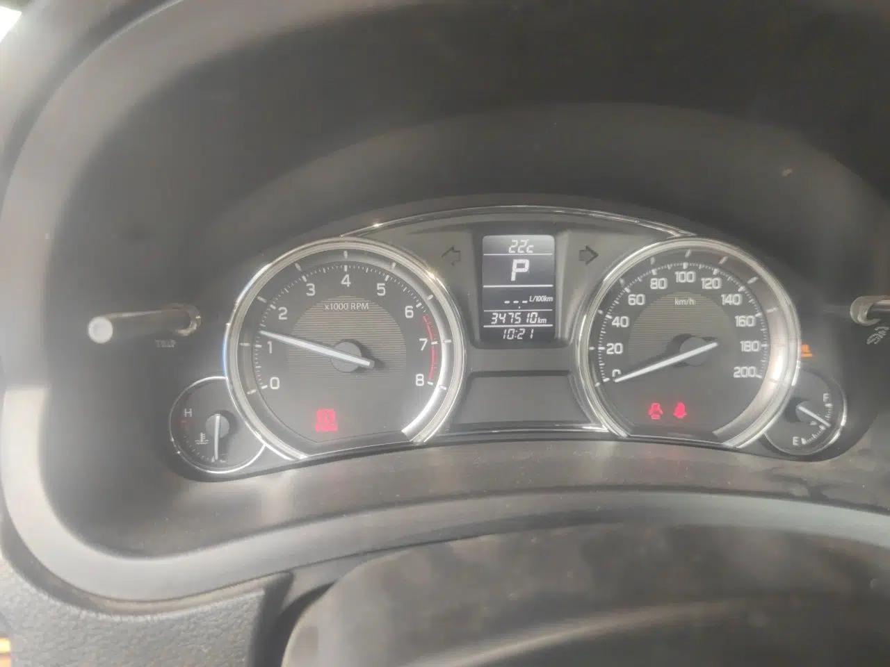 Suzuki Alivio 2015 1.6L Automatic Enjoyment Model — миниатюра 12