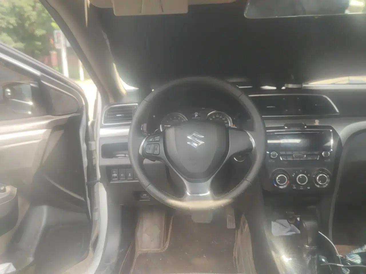 Suzuki Alivio 2015 1.6L Automatic Enjoyment Model — миниатюра 10