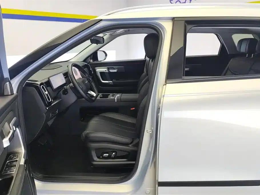 Explore 06 C-DM 2024 Luxury Edition — миниатюра 9