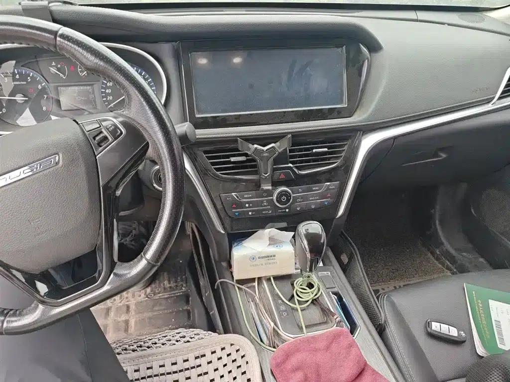 Venucia T90 2017 2.0L CVT Smart Edition — миниатюра 14