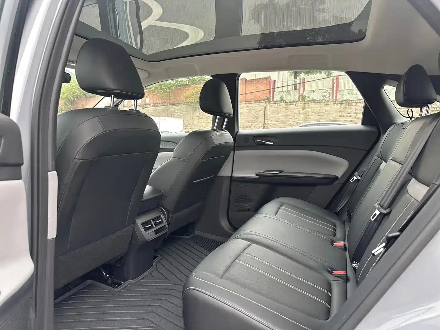 Venucia VX6 2024 520 Executive Edition — миниатюра 6