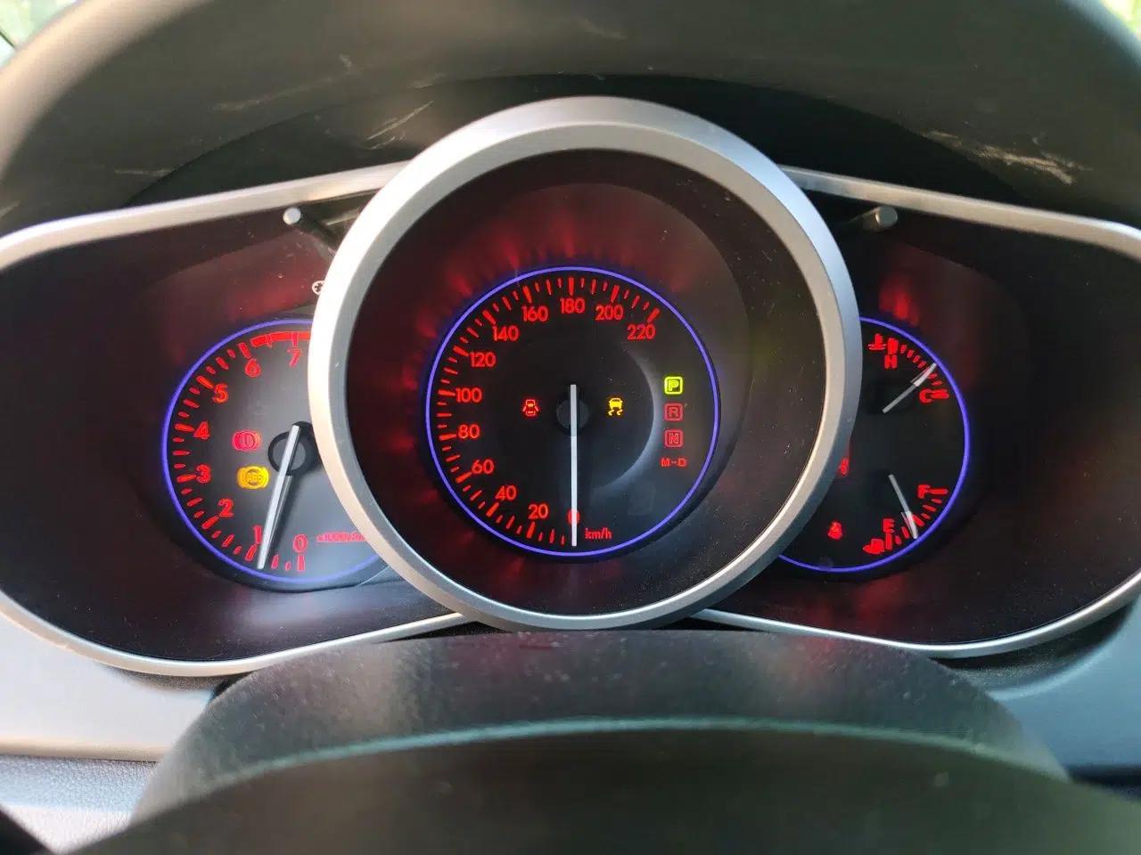 Mazda CX-7 2011 2.5L Luxury Edition — миниатюра 11