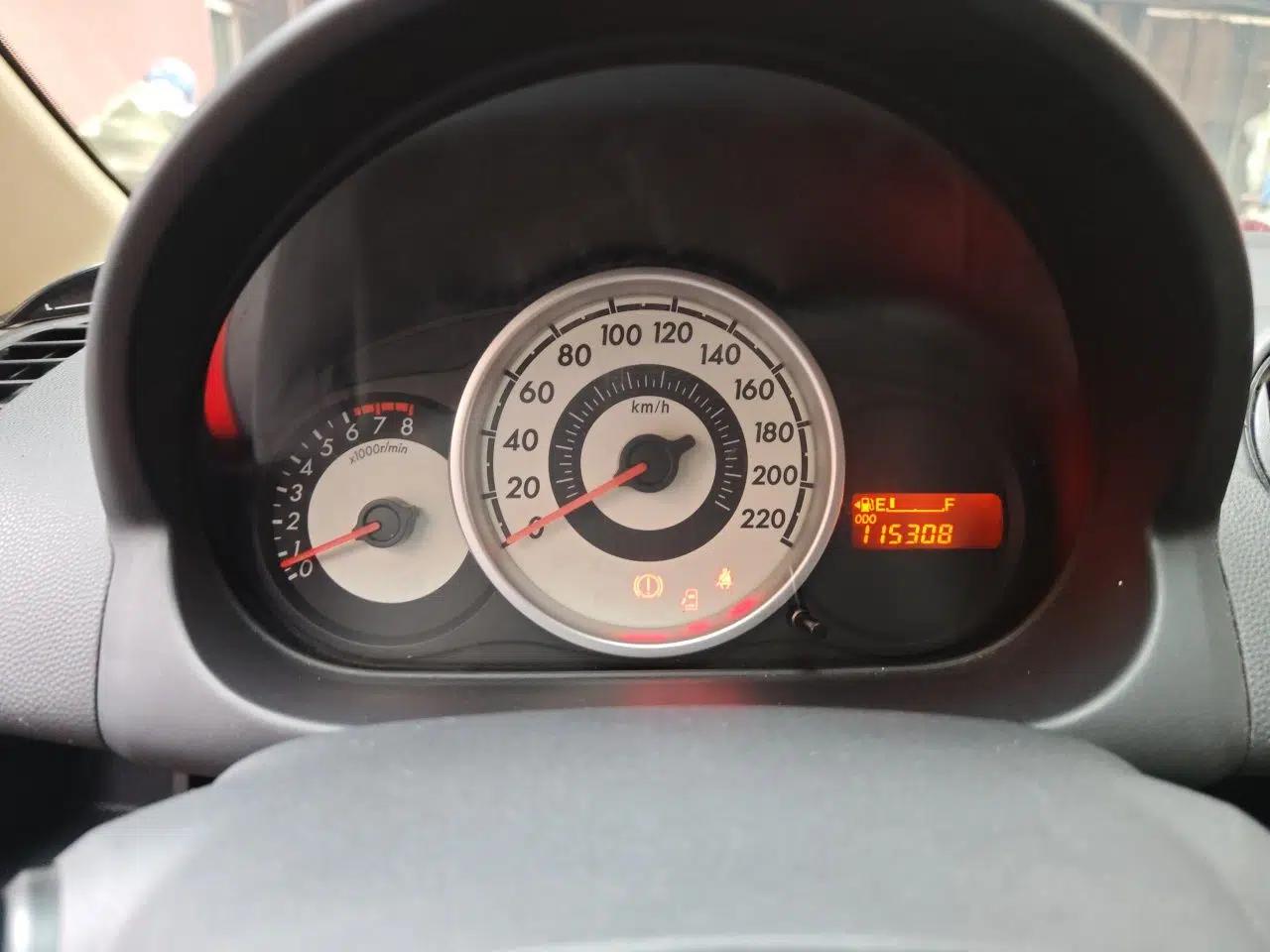 Mazda 2 2011 XuanDong 1.5L Manual Fashion Edition — миниатюра 11