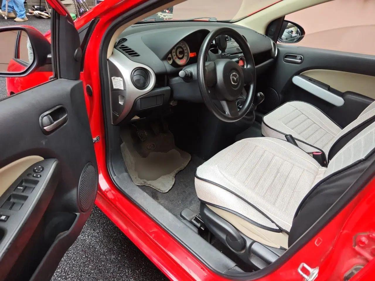 Mazda 2 2011 XuanDong 1.5L Manual Fashion Edition — миниатюра 16