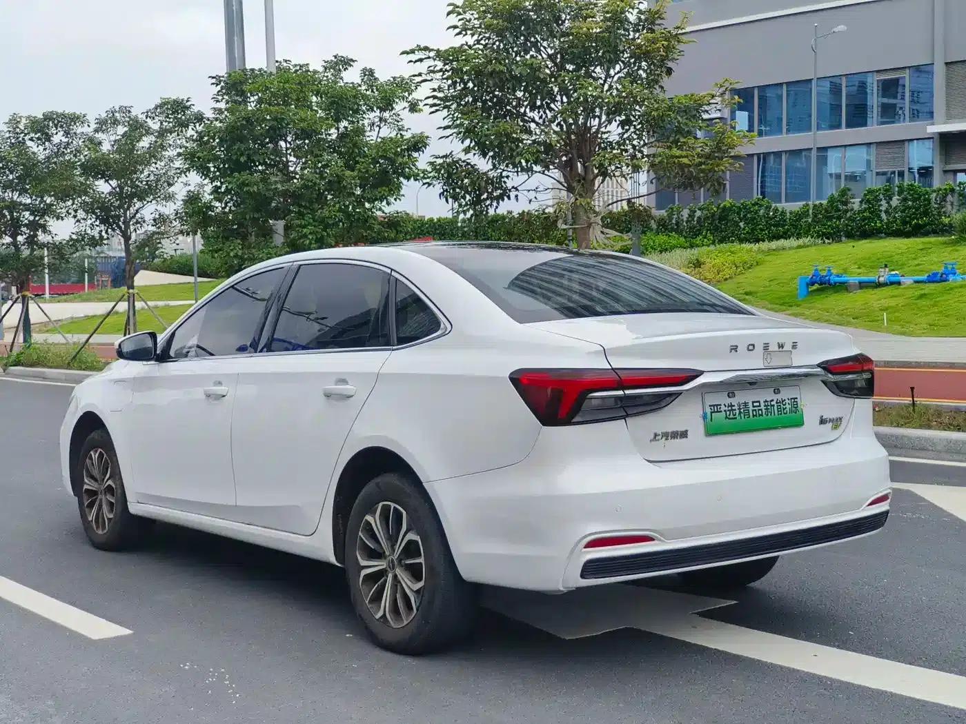 Roewe i6 MAX New Energy 2022 EV 500 Panoramic Sunroof Premium Edition — миниатюра 6