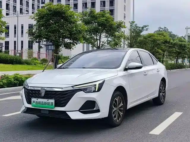 Roewe i6 MAX New Energy 2022 EV 500 Panoramic Sunroof Premium Edition