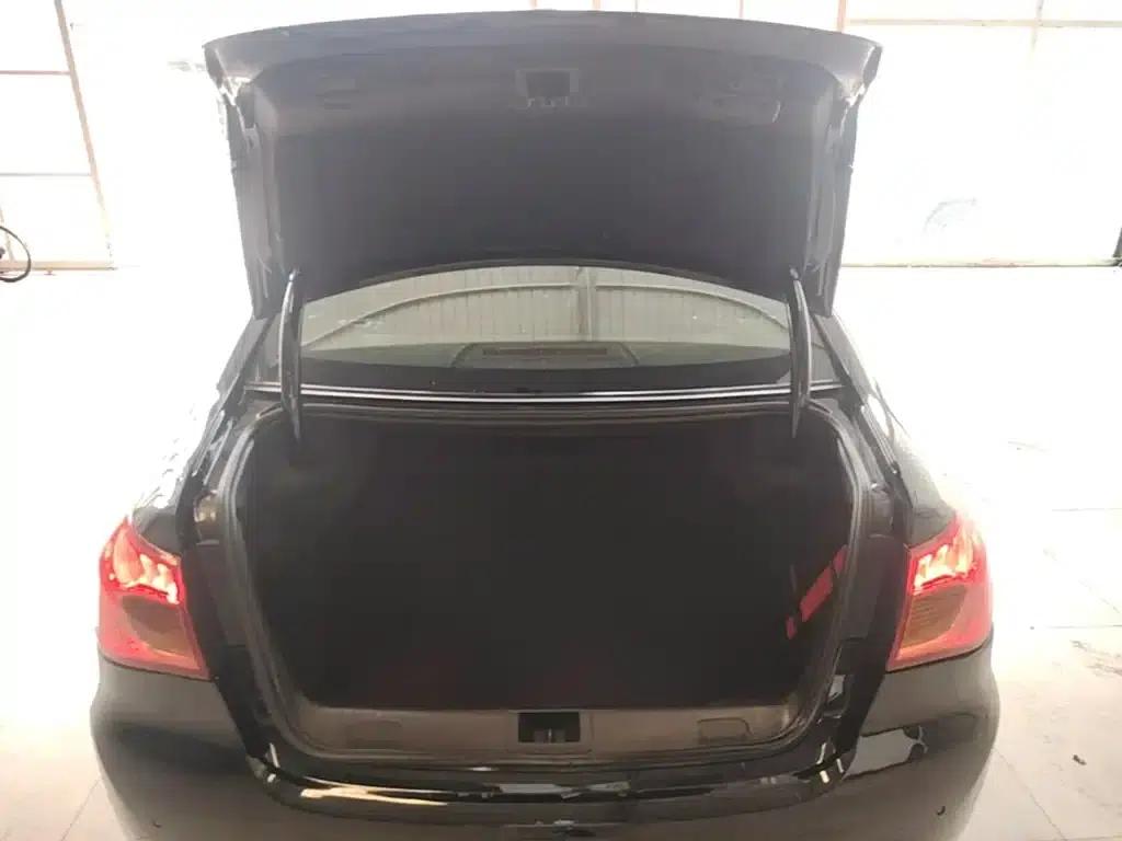 Roewe 950 2015 1.8T Elite Edition — миниатюра 19