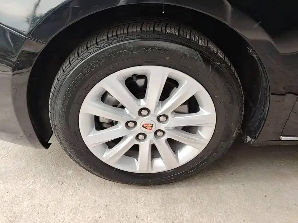 Roewe 950 2015 1.8T Elite Edition — миниатюра 23