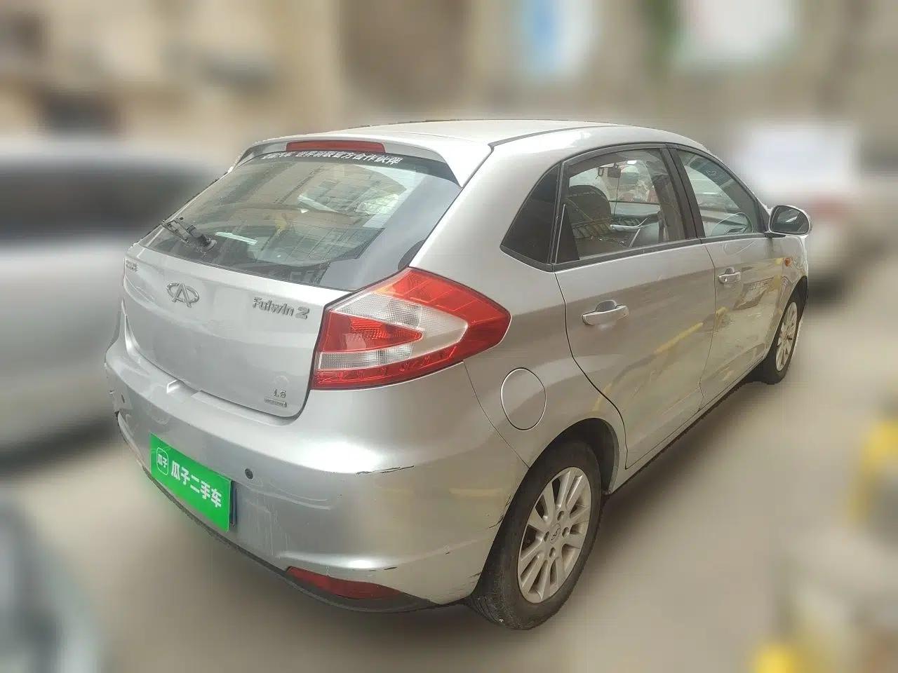 Chery Fengyun 2 2013 Hatchback 1.5L AMT Ruìyì Edition — миниатюра 6