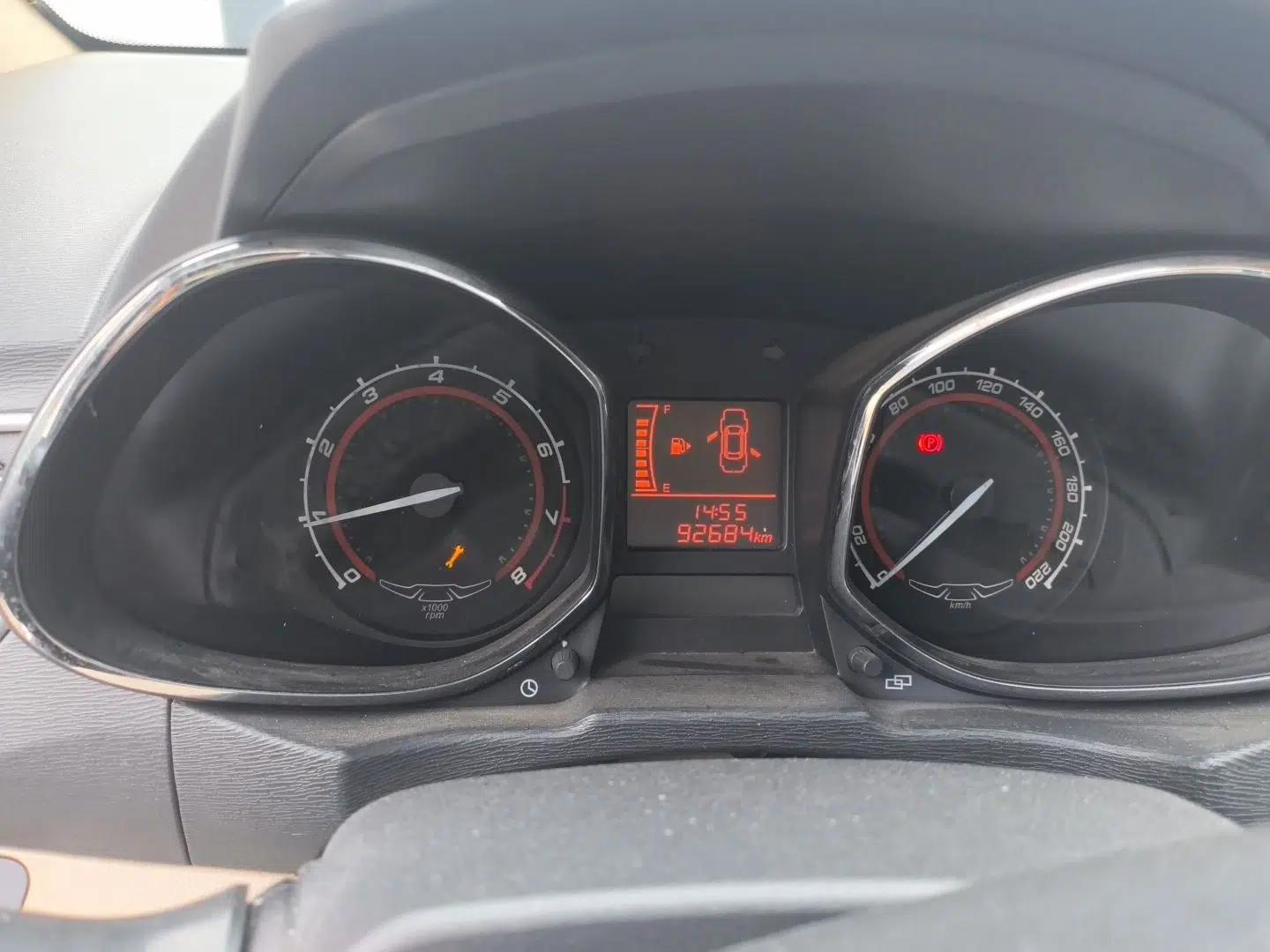 Chery Arrizo 3 2015 1.5L Manual - Powerful Version — миниатюра 11