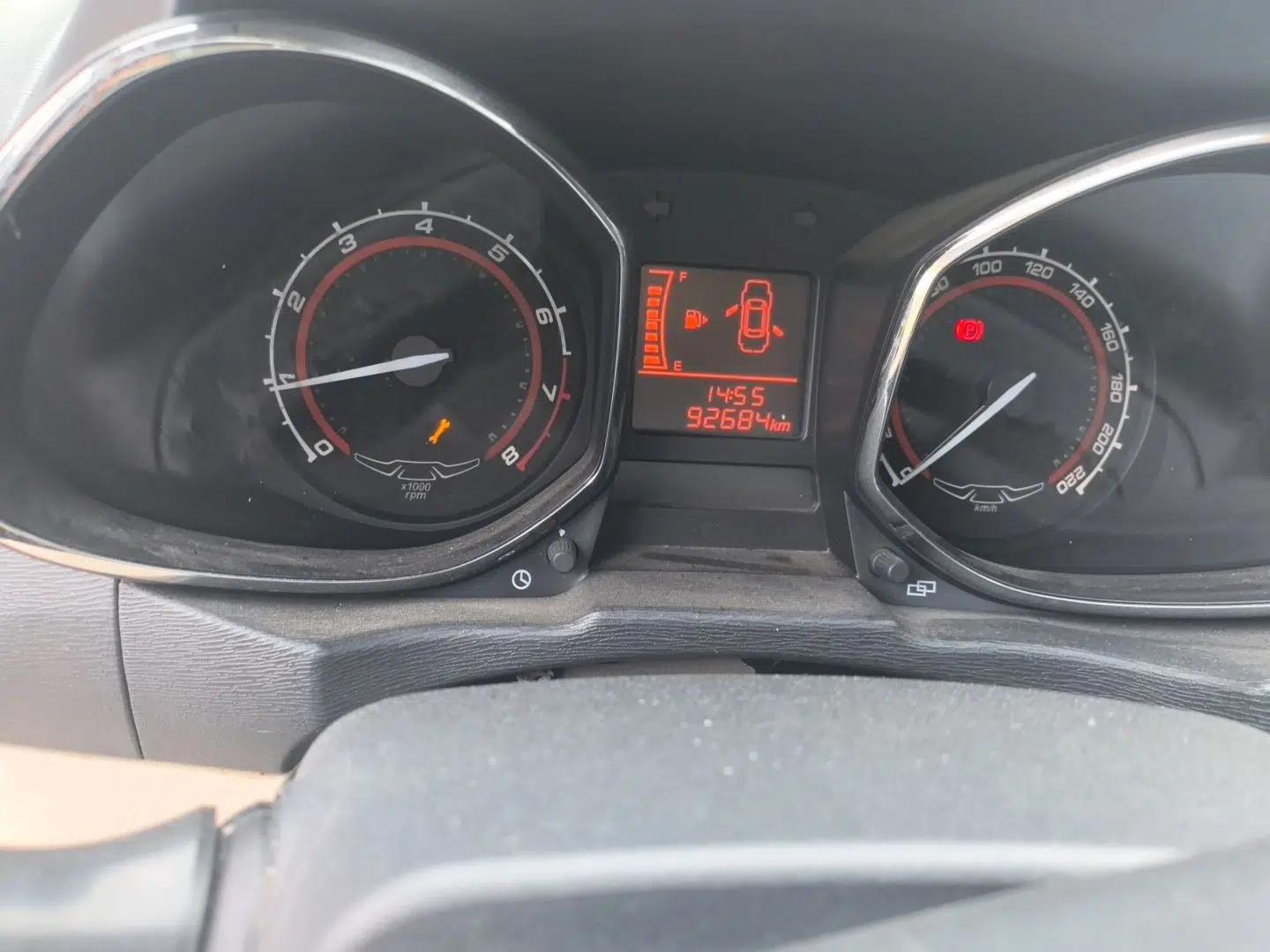 Chery Arrizo 3 2015 1.5L Manual - Powerful Version — миниатюра 12