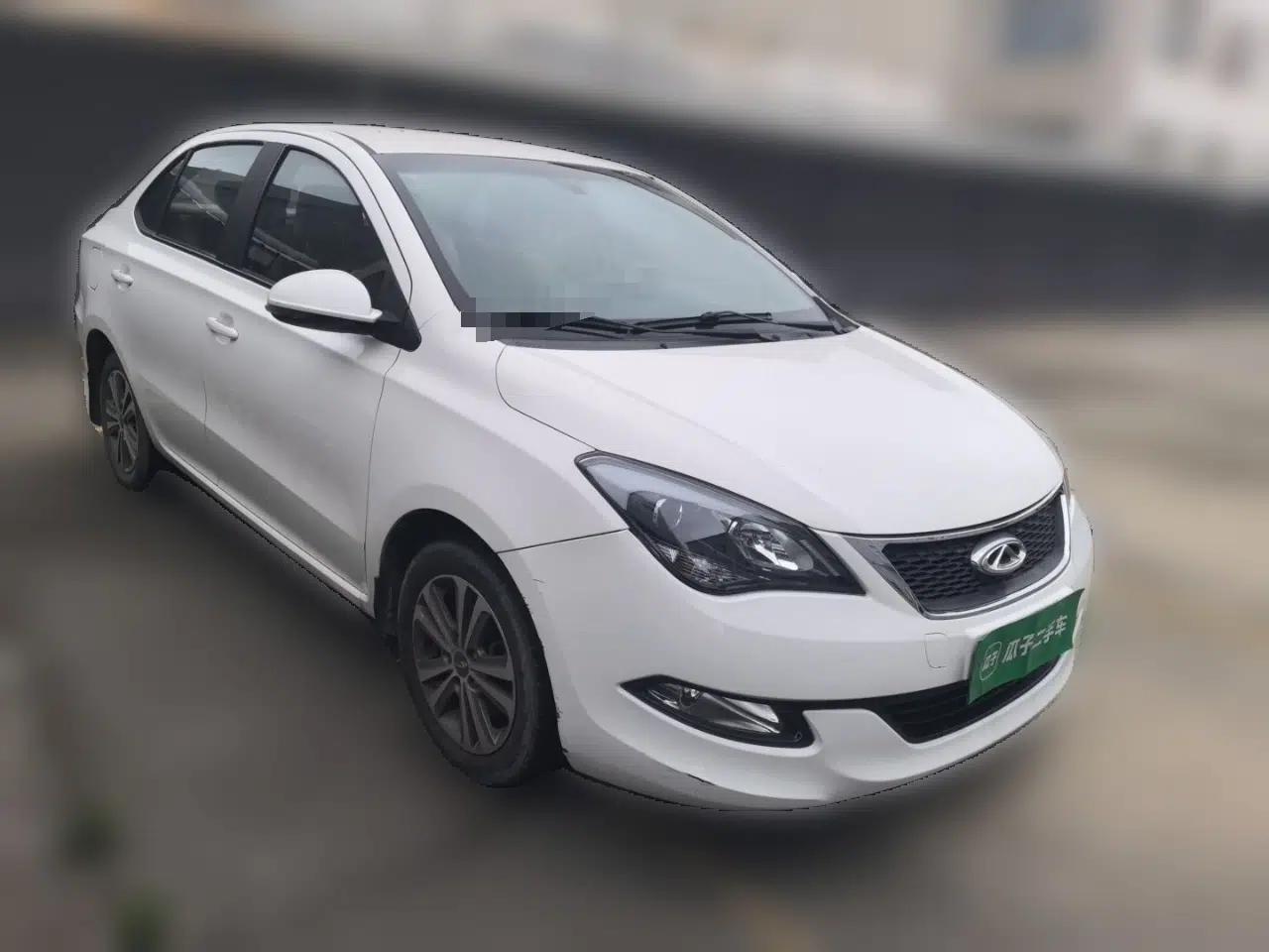 Chery Arrizo 3 2015 1.5L Manual - Powerful Version — миниатюра 3
