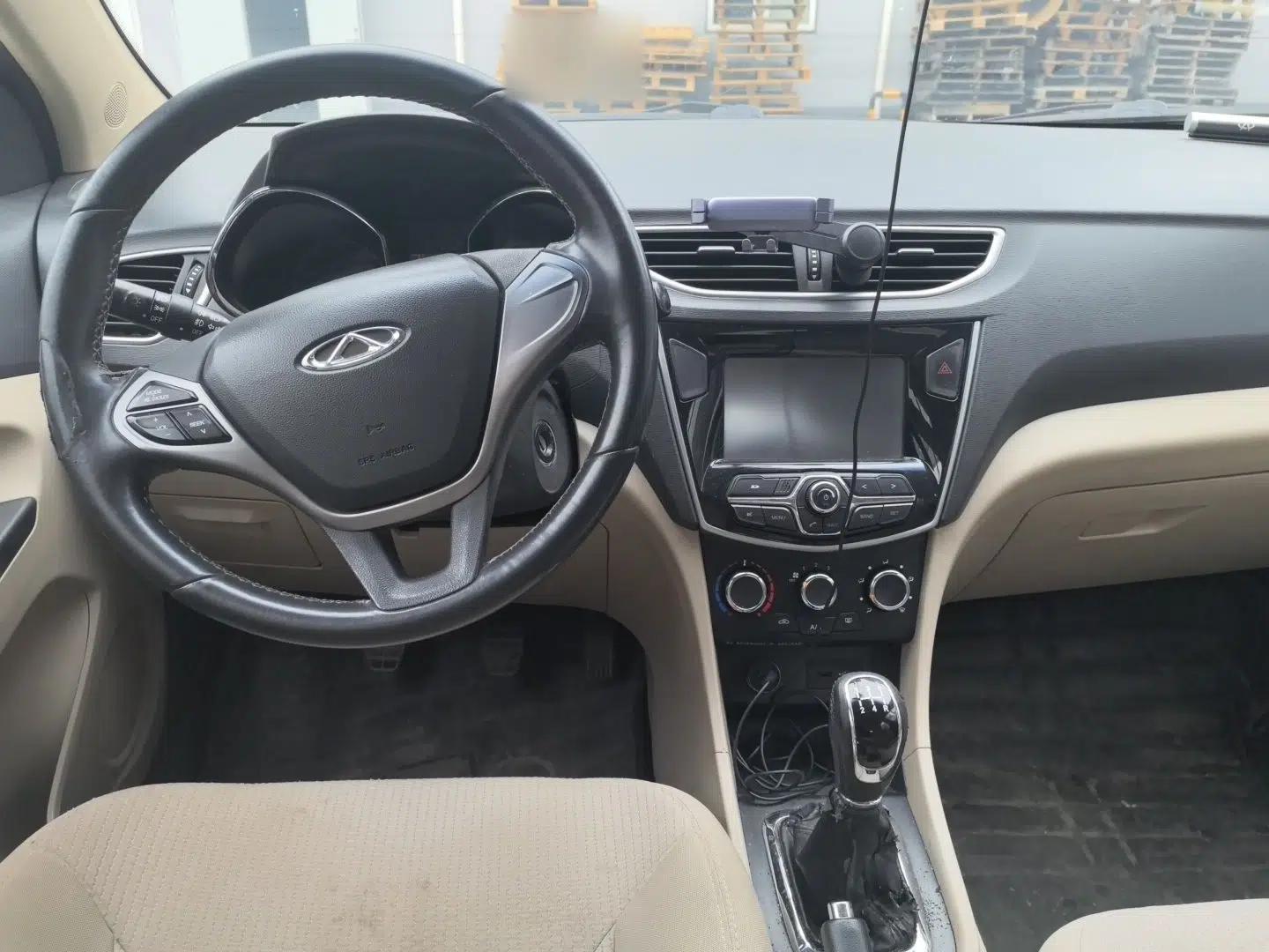 Chery Arrizo 3 2015 1.5L Manual - Powerful Version — миниатюра 9
