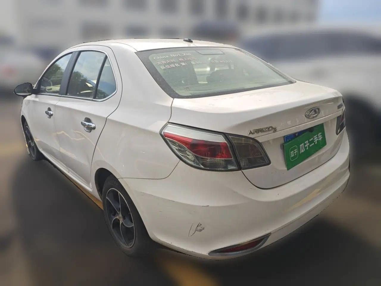 Chery Arrizo 3 2015 1.5L Manual Genuine Version — миниатюра 4