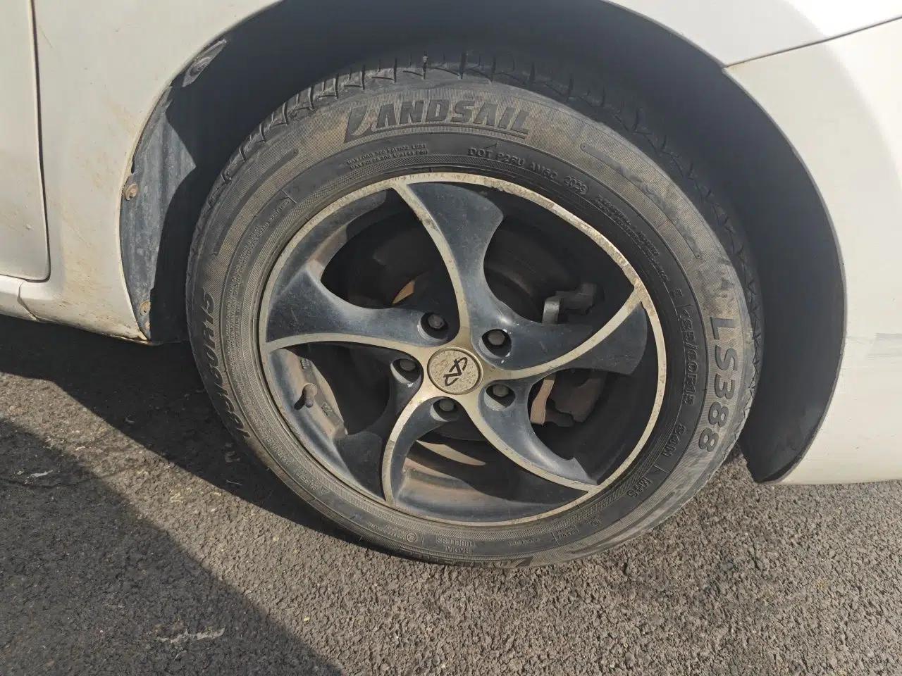 Chery Arrizo 3 2015 1.5L Manual Genuine Version — миниатюра 8